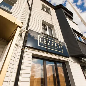 Bed & Breakfast Lezzet Goscinny & Turkishrestaurant, Warsaw
